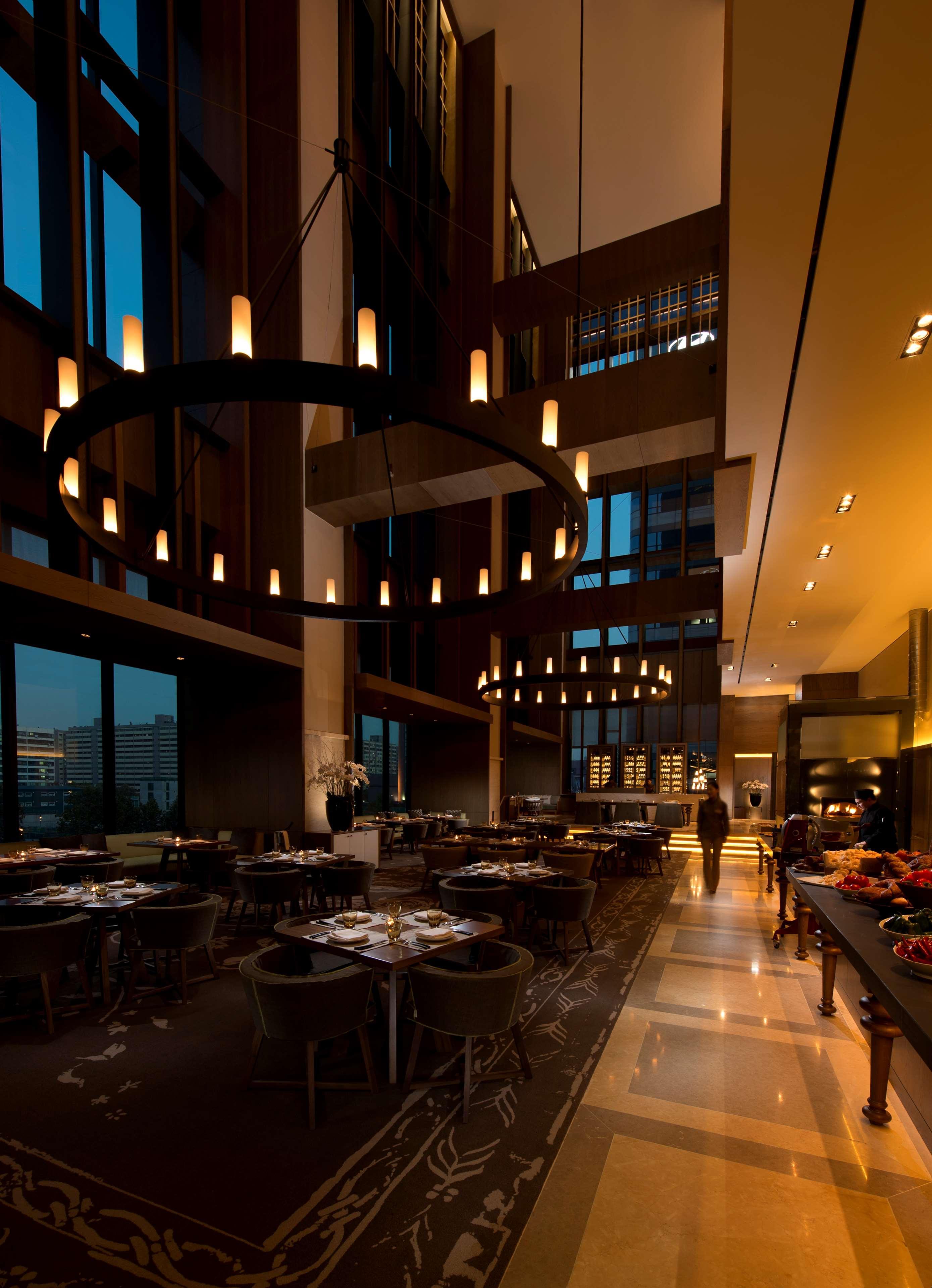 Conrad Seoul Hotell Restaurant bilde